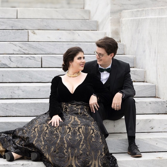 Meet your Posher, Elizabeth - Picture 3 of 5